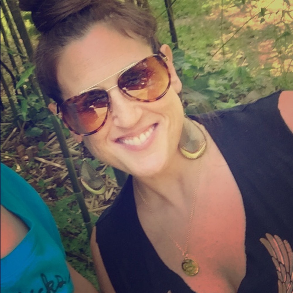 Meet your Posher, Cherylee